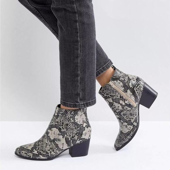 CIRCUS SAM ELDERMAN SNAKE PRINT JENNA BOOTIE SIZE 9M - Picture 1 of 6